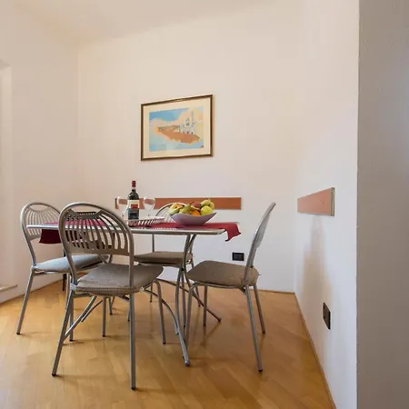 Astonish Cathedral View דירה *